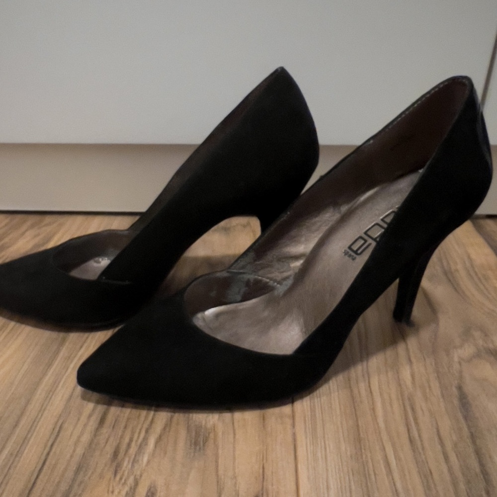 Black short heels